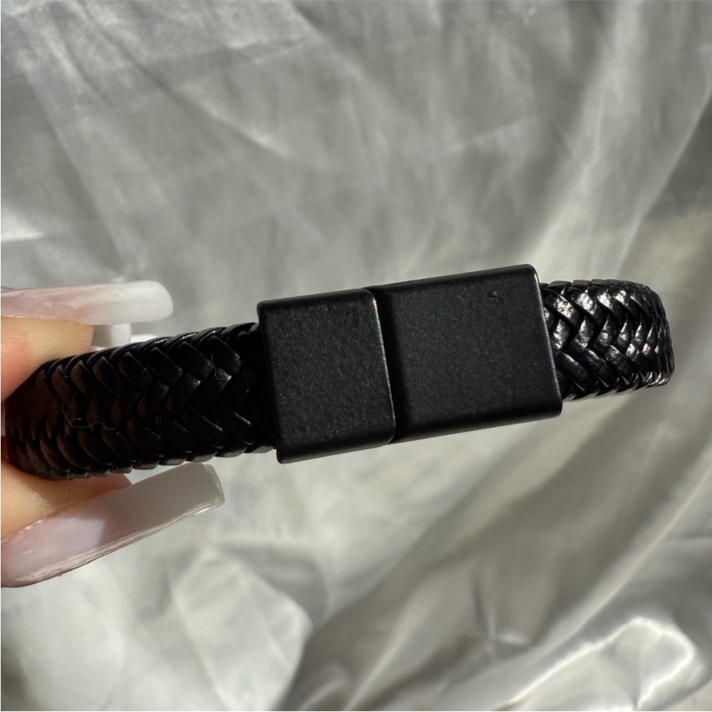 Men's Black Braided Leather Bracelet - Picture 3 of 10